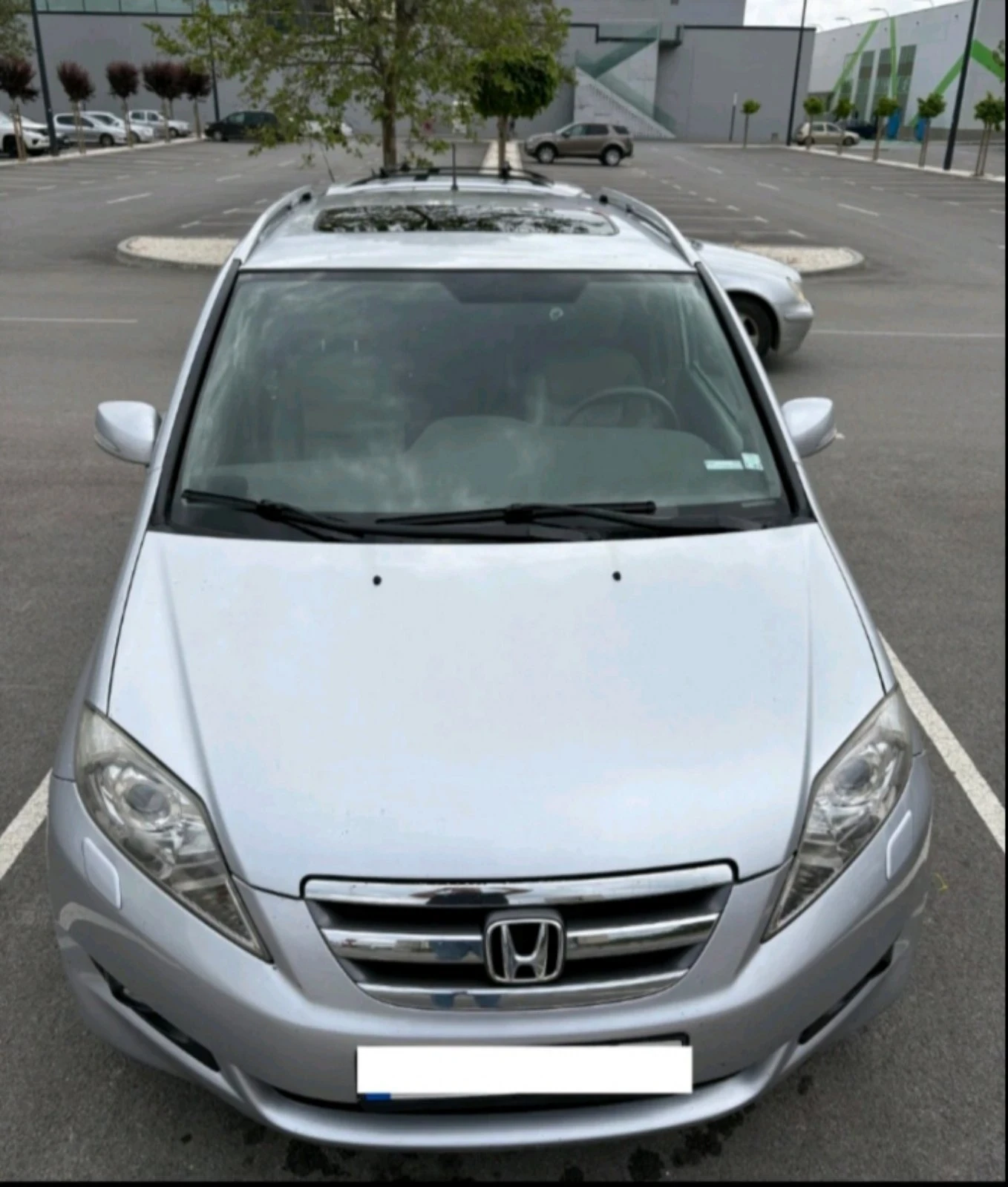 Honda Fr-v, снимка 2 - Автомобили и джипове - 53827601