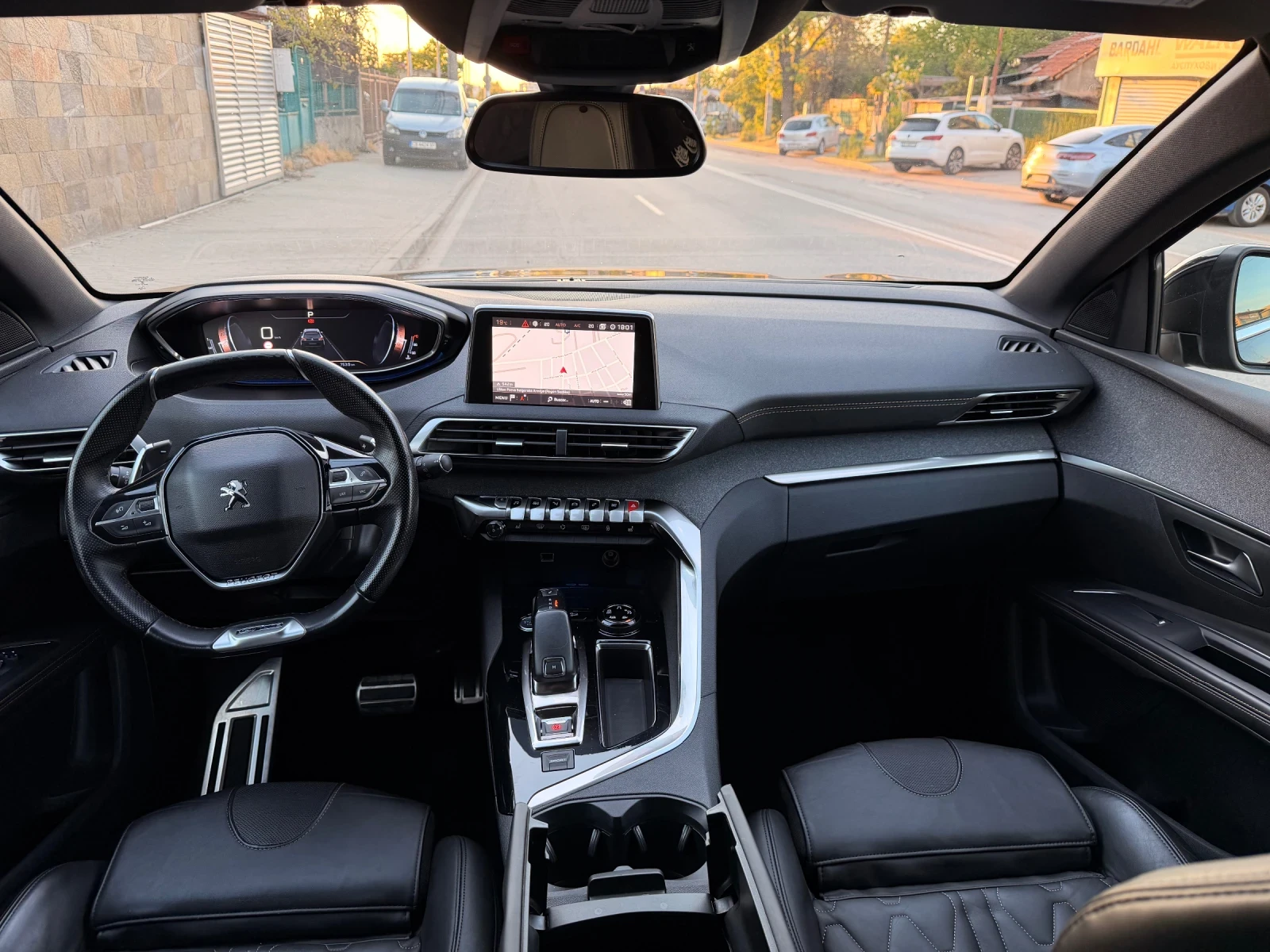 Peugeot 5008 GT Line- Нов внос-Швейцария-6+ 1, снимка 10 - Автомобили и джипове - 54417553