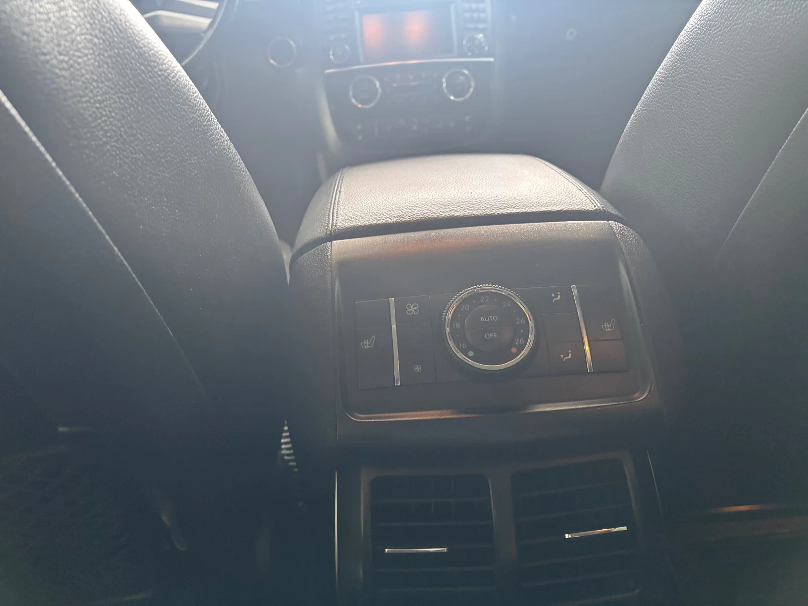 Mercedes-Benz R 350, снимка 12 - Автомобили и джипове - 54749944