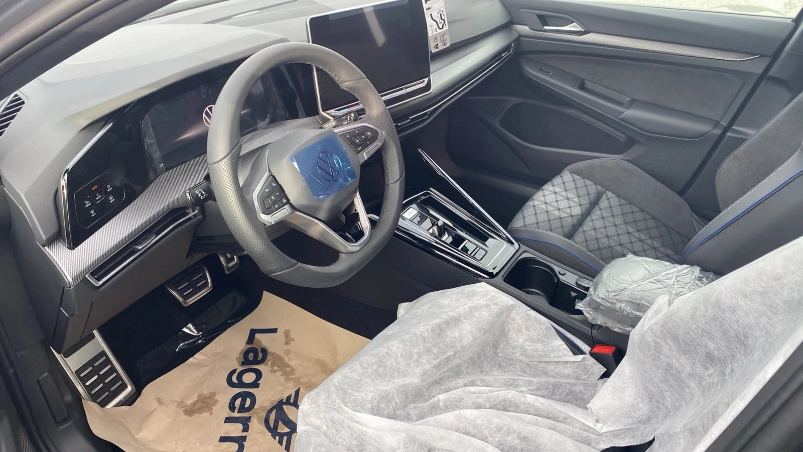 VW Golf R - Line Plus  DSG, снимка 11 - Автомобили и джипове - 55003429