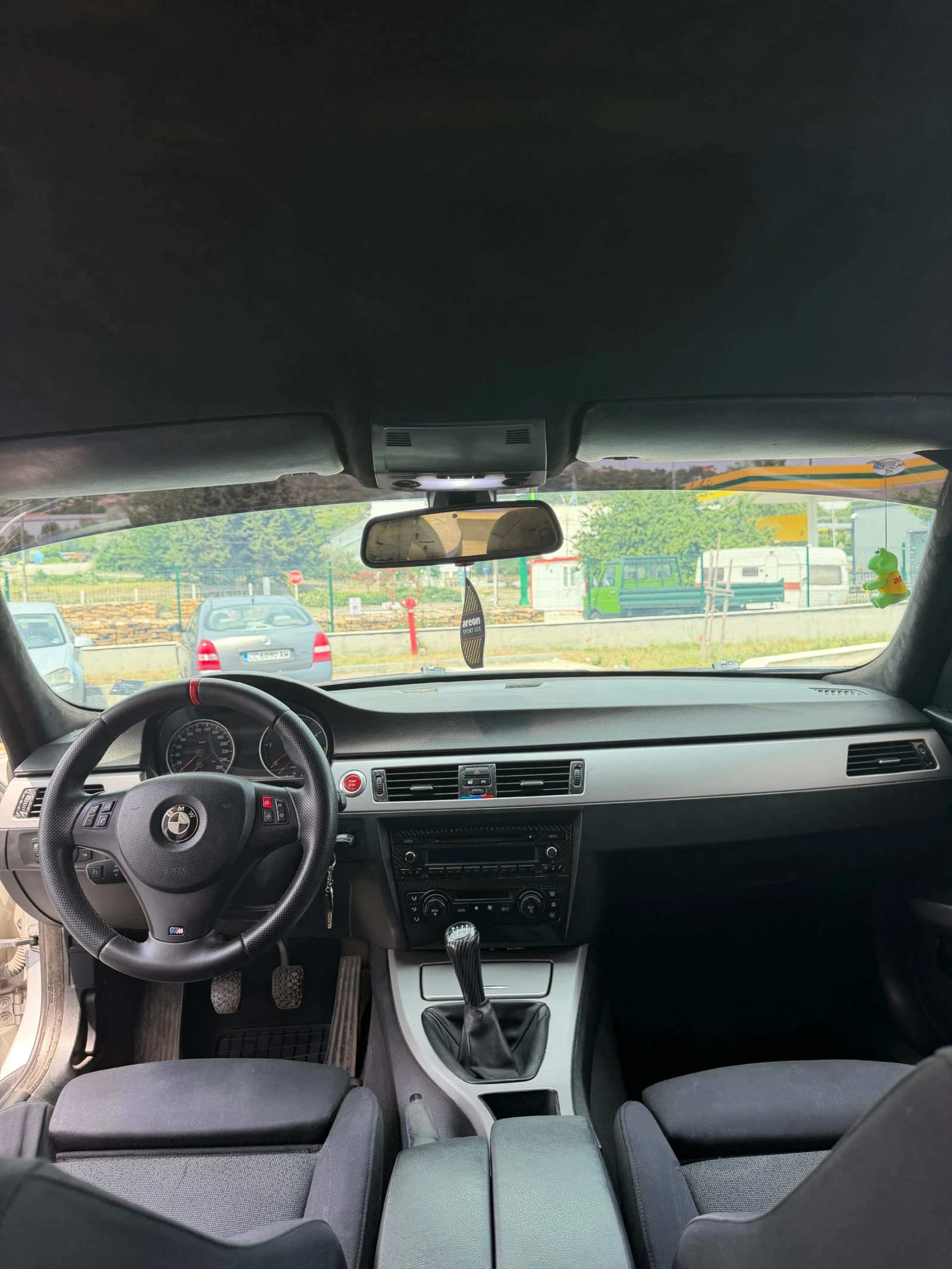 BMW 320 320d, снимка 8 - Автомобили и джипове - 55139033