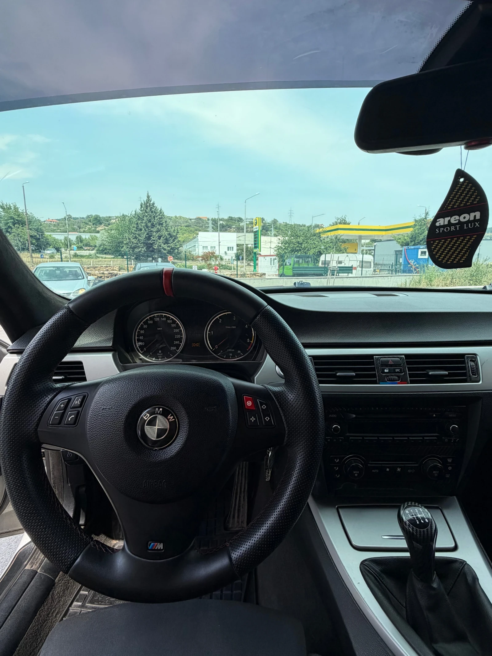 BMW 320 320d, снимка 10 - Автомобили и джипове - 55139033