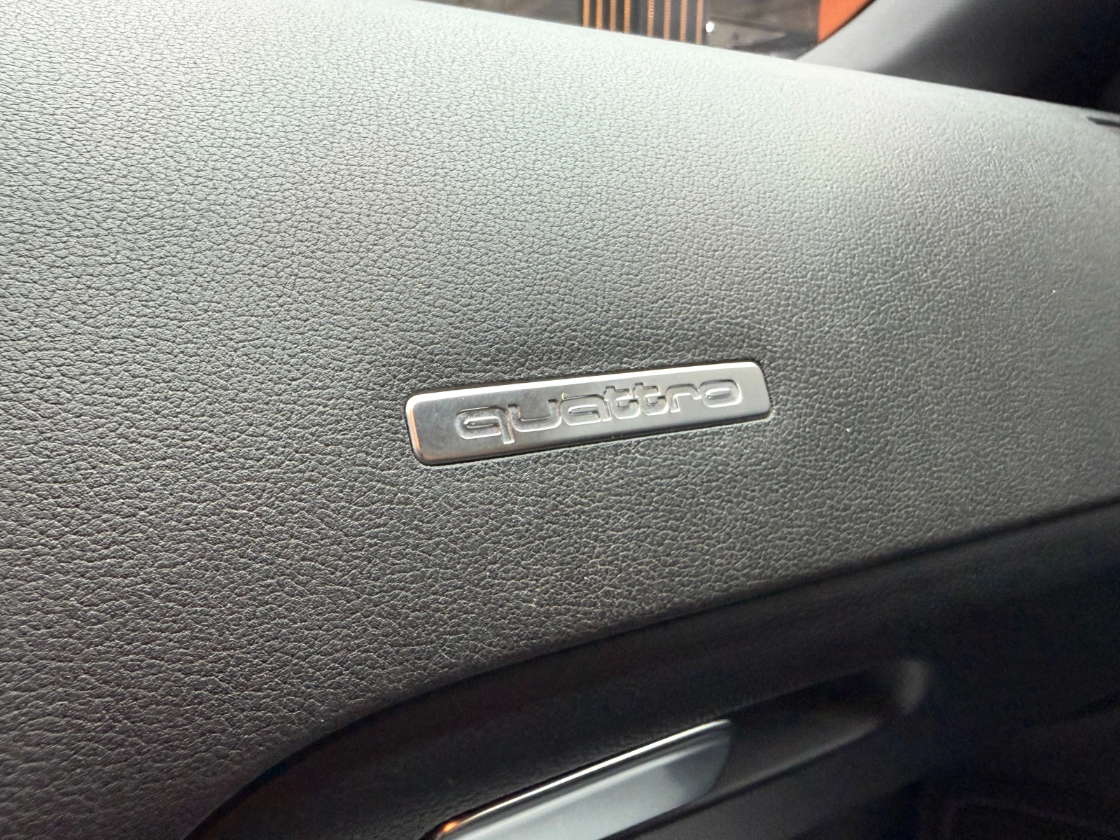 Audi A5 Sportback 3.0TDI/Quattro/ГАРАНЦИЯ, снимка 16 - Автомобили и джипове - 55689328