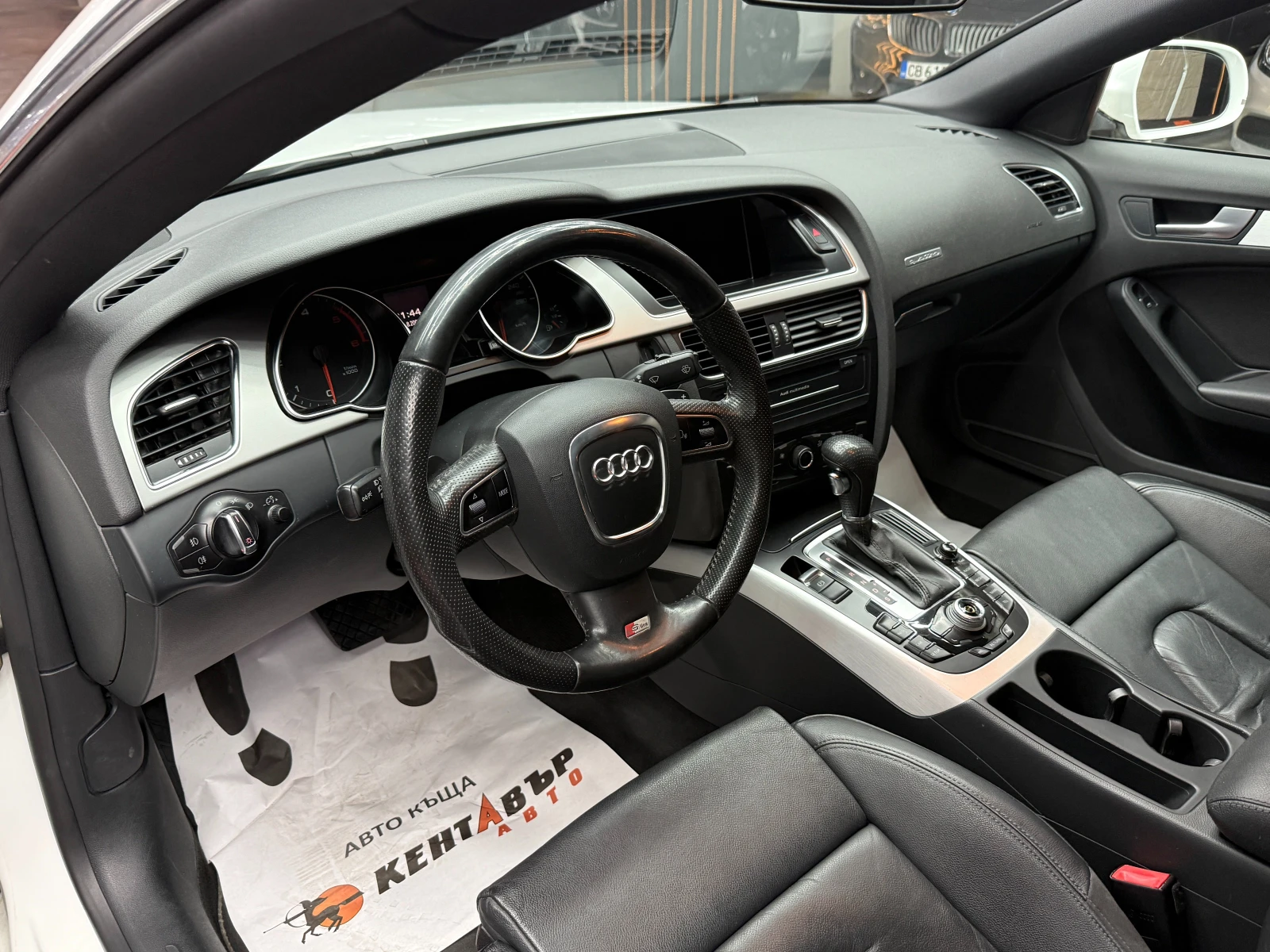 Audi A5 Sportback 3.0TDI/Quattro/ГАРАНЦИЯ, снимка 8 - Автомобили и джипове - 55689328