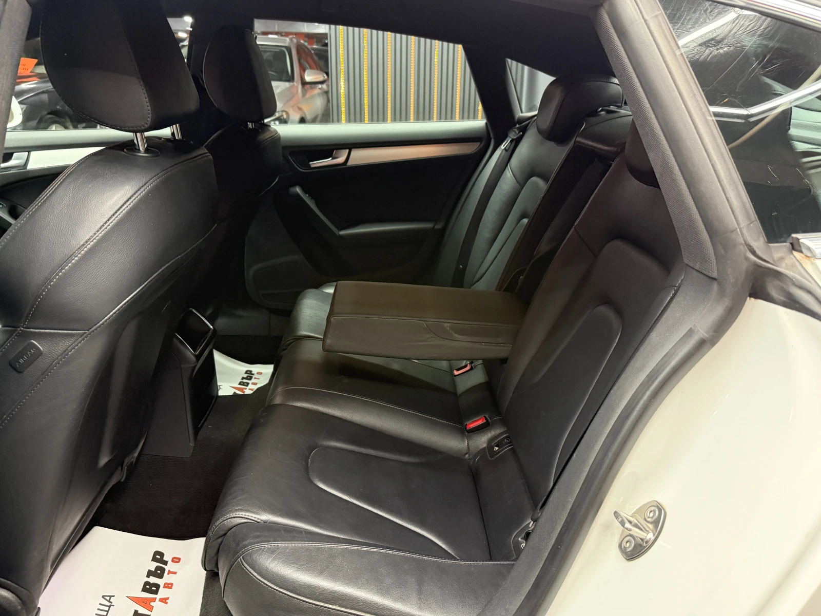 Audi A5 Sportback 3.0TDI/Quattro/ГАРАНЦИЯ, снимка 9 - Автомобили и джипове - 55689328