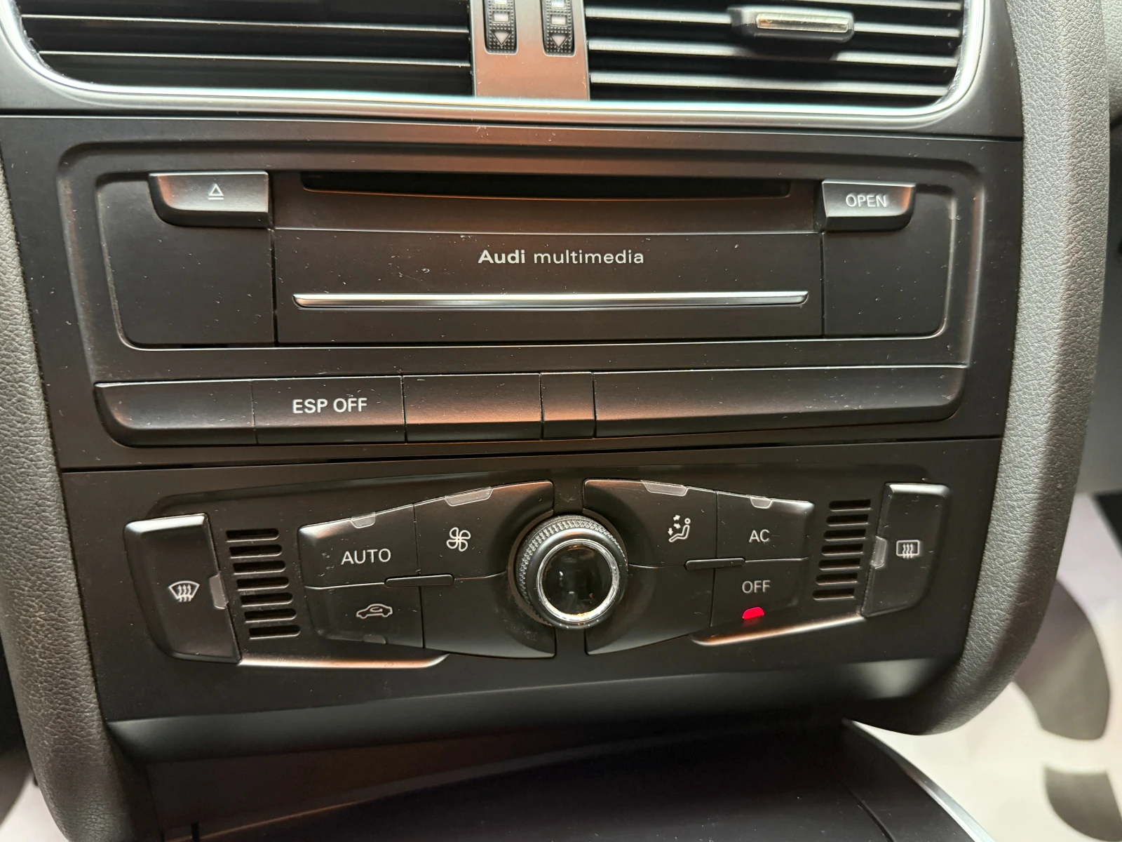 Audi A5 Sportback 3.0TDI/Quattro/ГАРАНЦИЯ, снимка 14 - Автомобили и джипове - 55689328