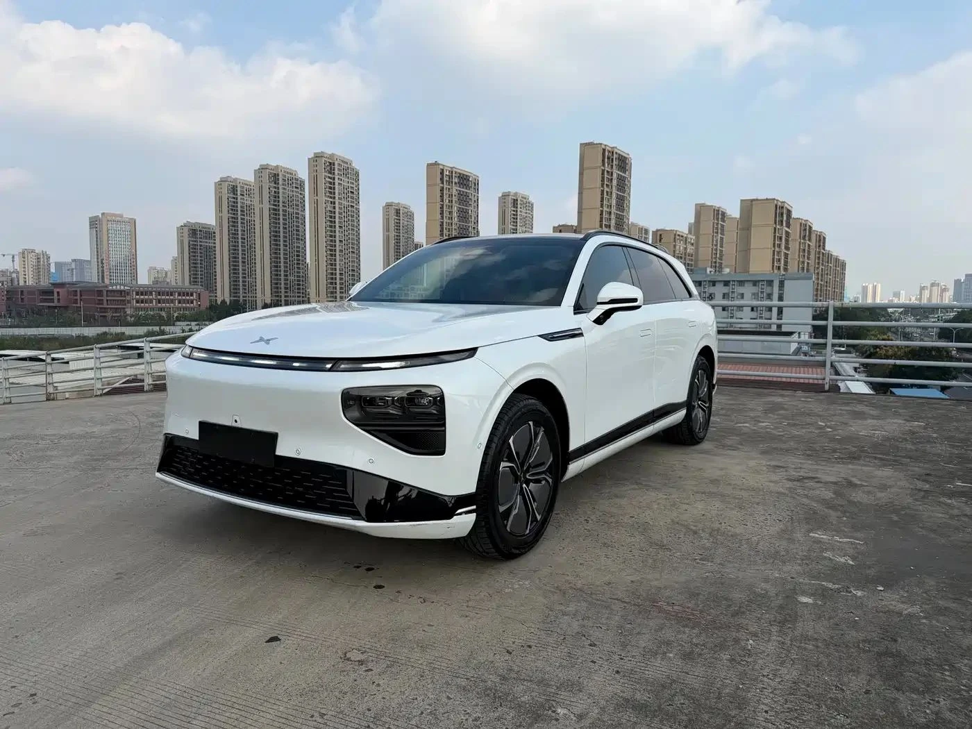 Xpeng G9