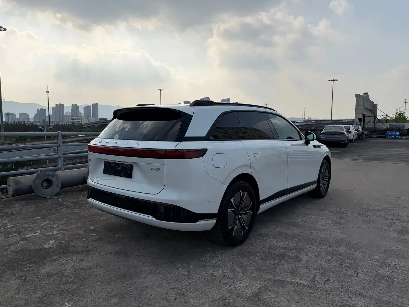 Xpeng G9, снимка 5 - Автомобили и джипове - 56684030