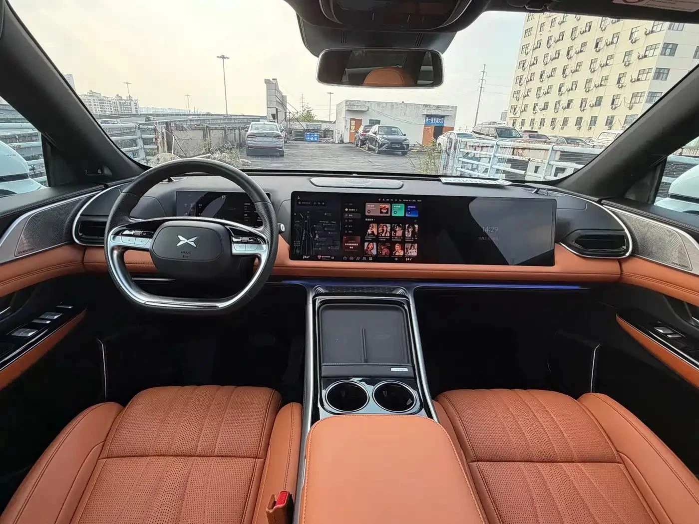 Xpeng G9, снимка 11 - Автомобили и джипове - 56684030