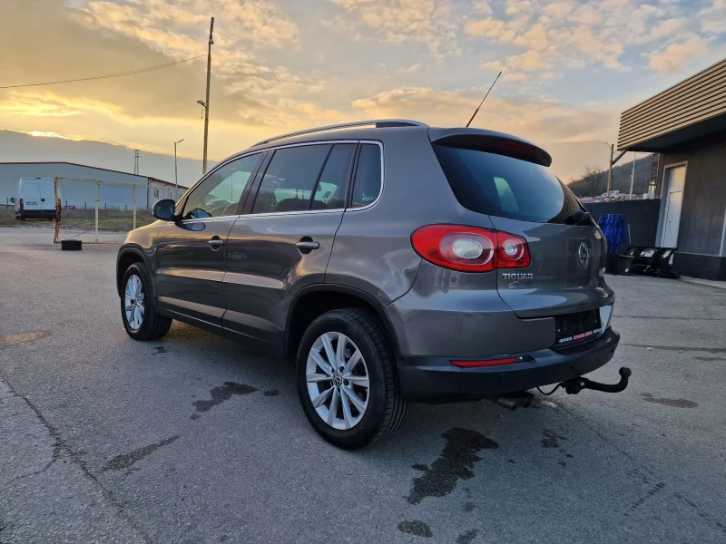 VW Tiguan 2.0TDI 4X4 DSG, снимка 4 - Автомобили и джипове - 47994060