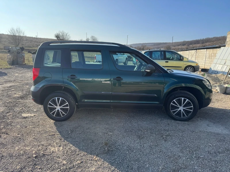 Skoda Yeti 1.2I turbo, снимка 4 - Автомобили и джипове - 49069826