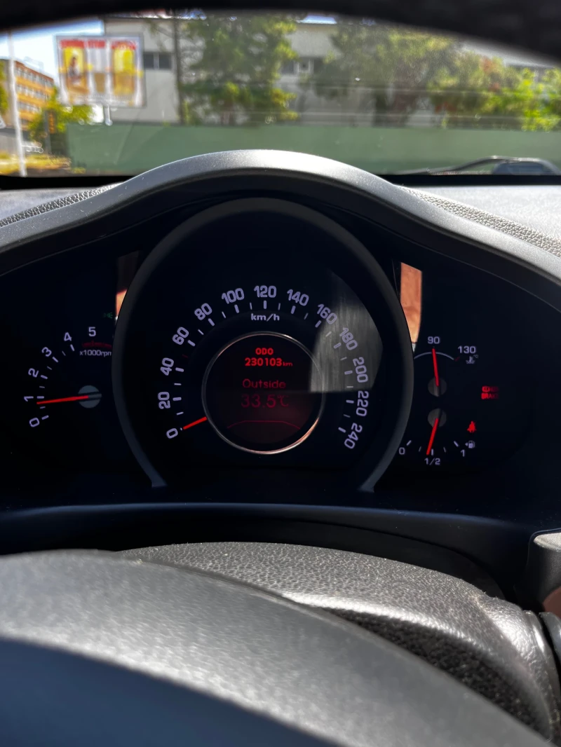 Kia Sportage 1.7 crdi, снимка 13 - Автомобили и джипове - 51005529