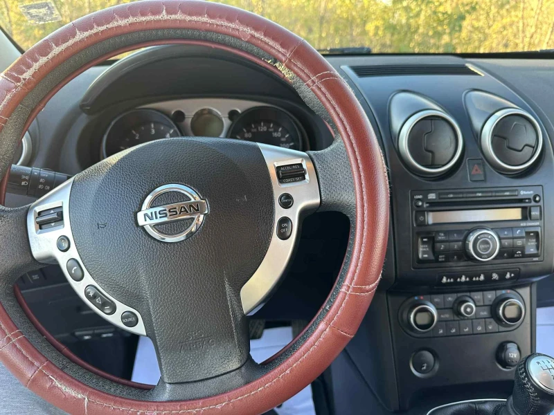 Nissan Qashqai, снимка 11 - Автомобили и джипове - 52553314
