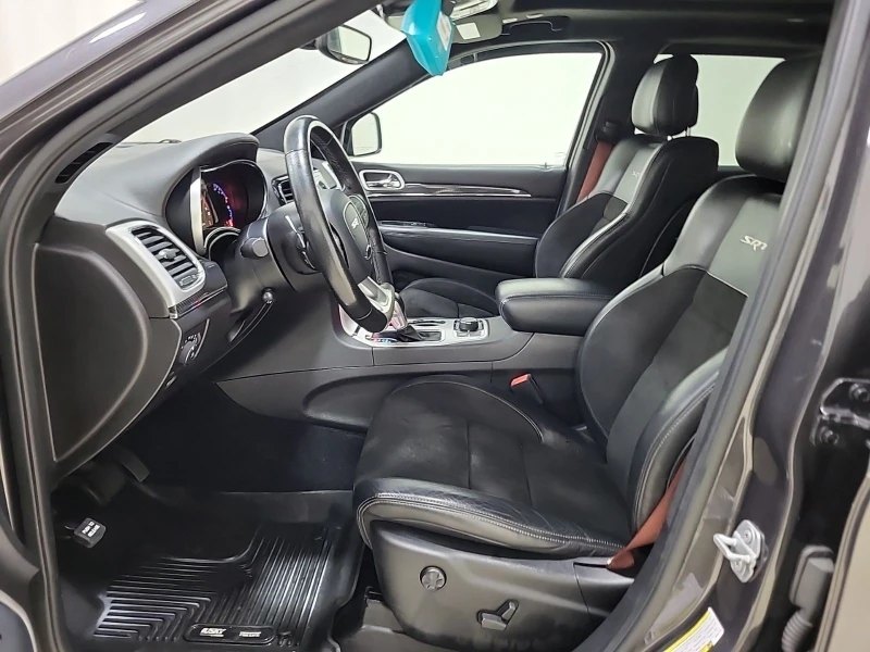 Jeep Grand cherokee SRT С РЕГИСТРАЦИЯ & АВТО КРЕДИТ, снимка 8 - Автомобили и джипове - 53592415