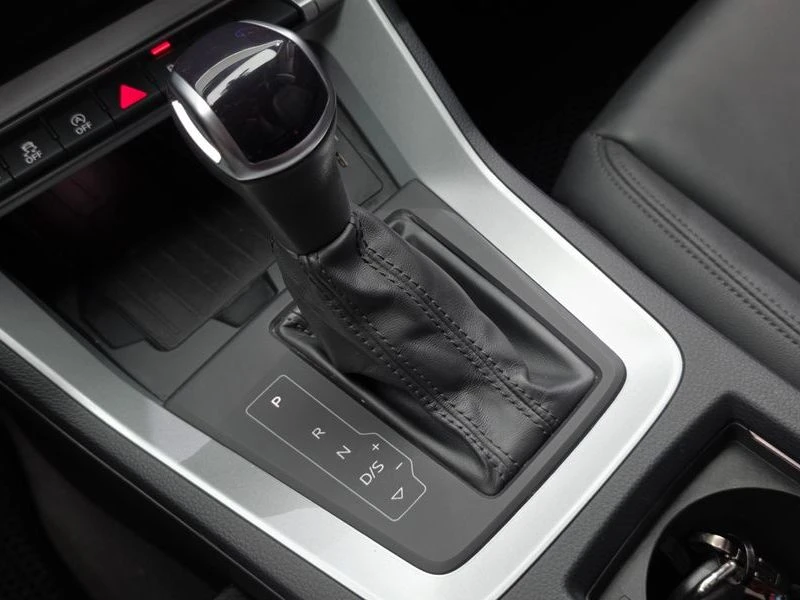 Audi Q3 2.0 DTS Automatic, снимка 9 - Автомобили и джипове - 55876064