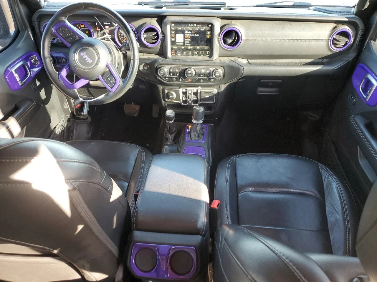 Jeep Wrangler  - изображение 8