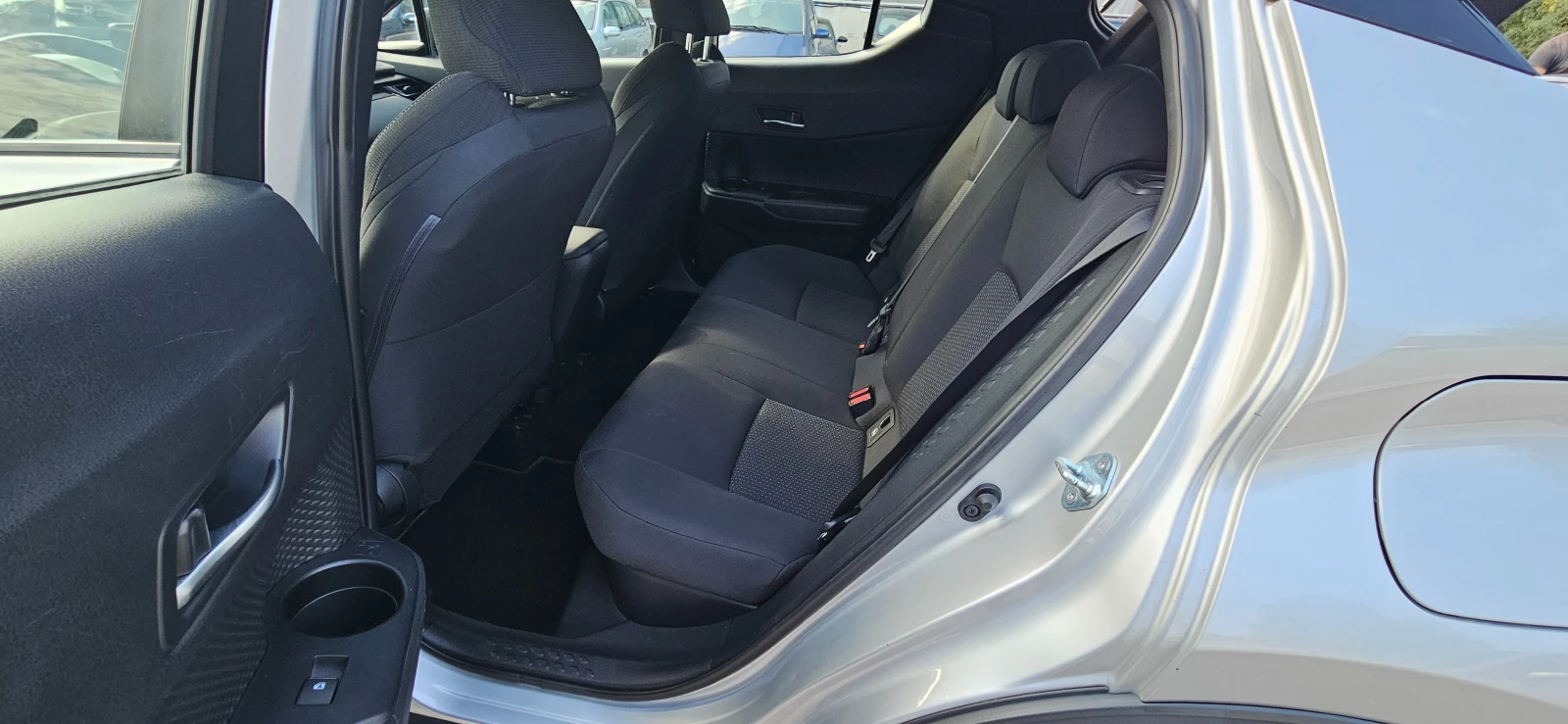 Toyota C-HR 1.8 Hybrid E-CVT Active | Mobile.bg   12