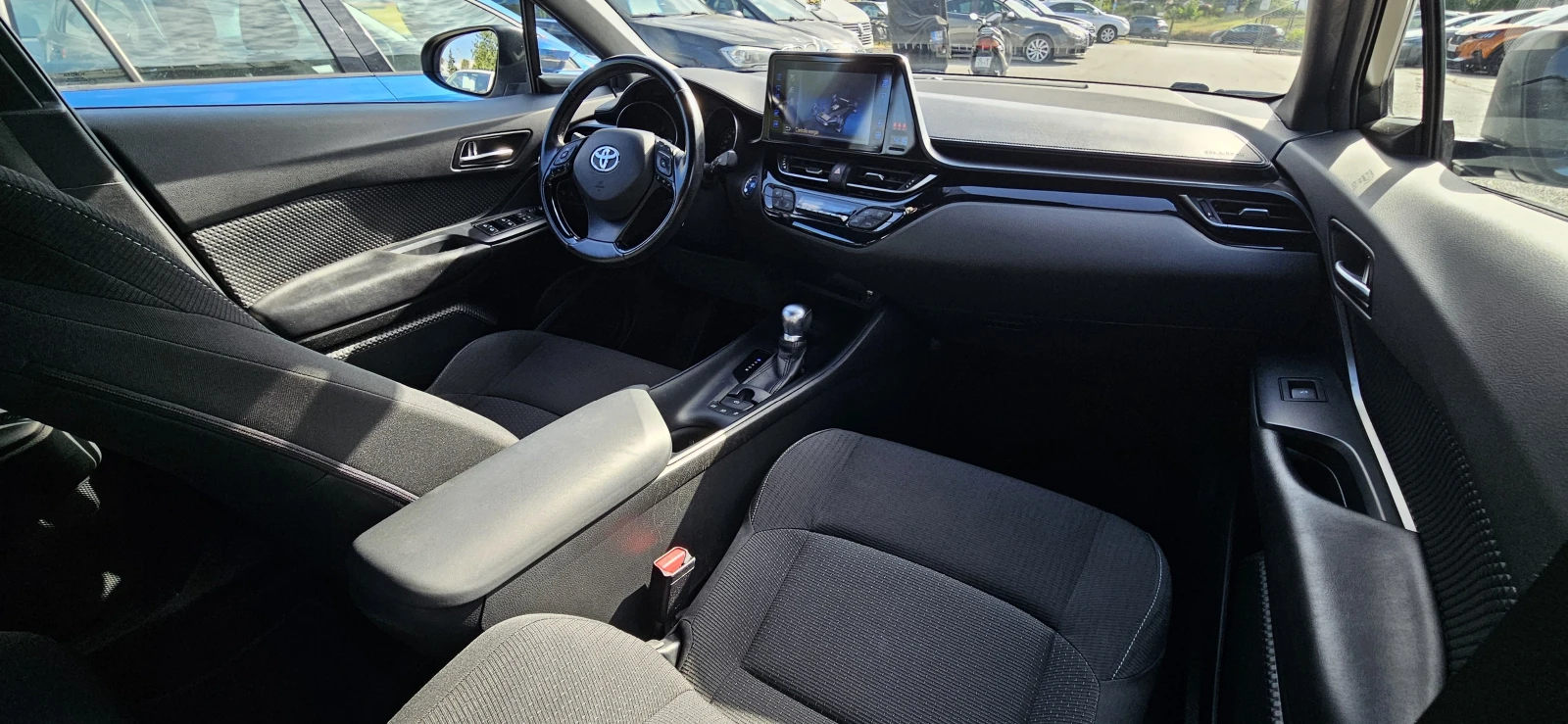 Toyota C-HR 1.8 Hybrid E-CVT Active - изображение 7