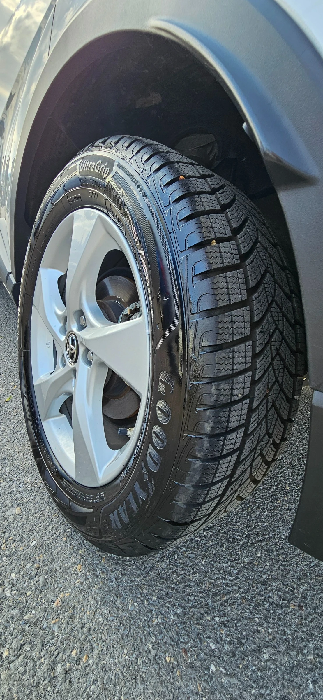 Toyota C-HR 1.8 Hybrid E-CVT Active | Mobile.bg   15