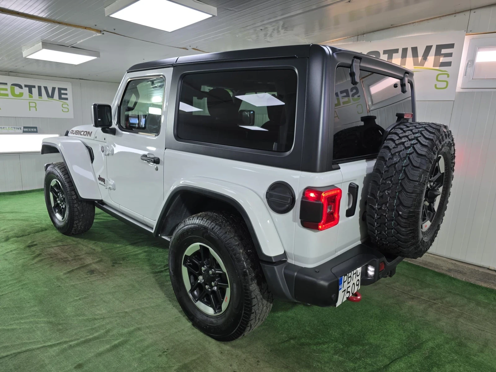 Jeep Wrangler Rubicon - изображение 3