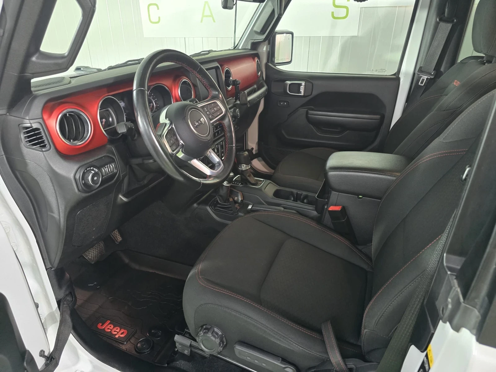 Jeep Wrangler Rubicon - изображение 9
