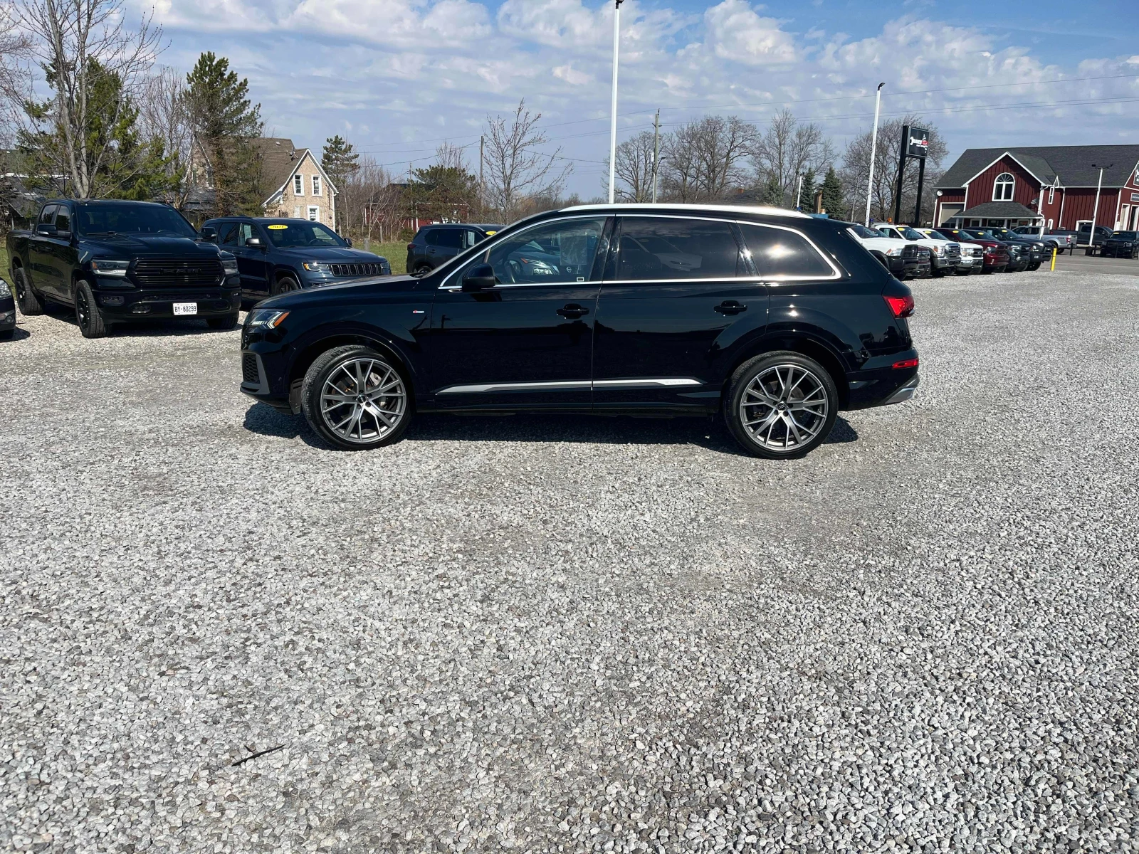 Audi Q7 55TFSI* MATRIX* S* LINE* ОБДУХВАНЕ* ДИСТРОНИК* , снимка 3 - Автомобили и джипове - 54151760