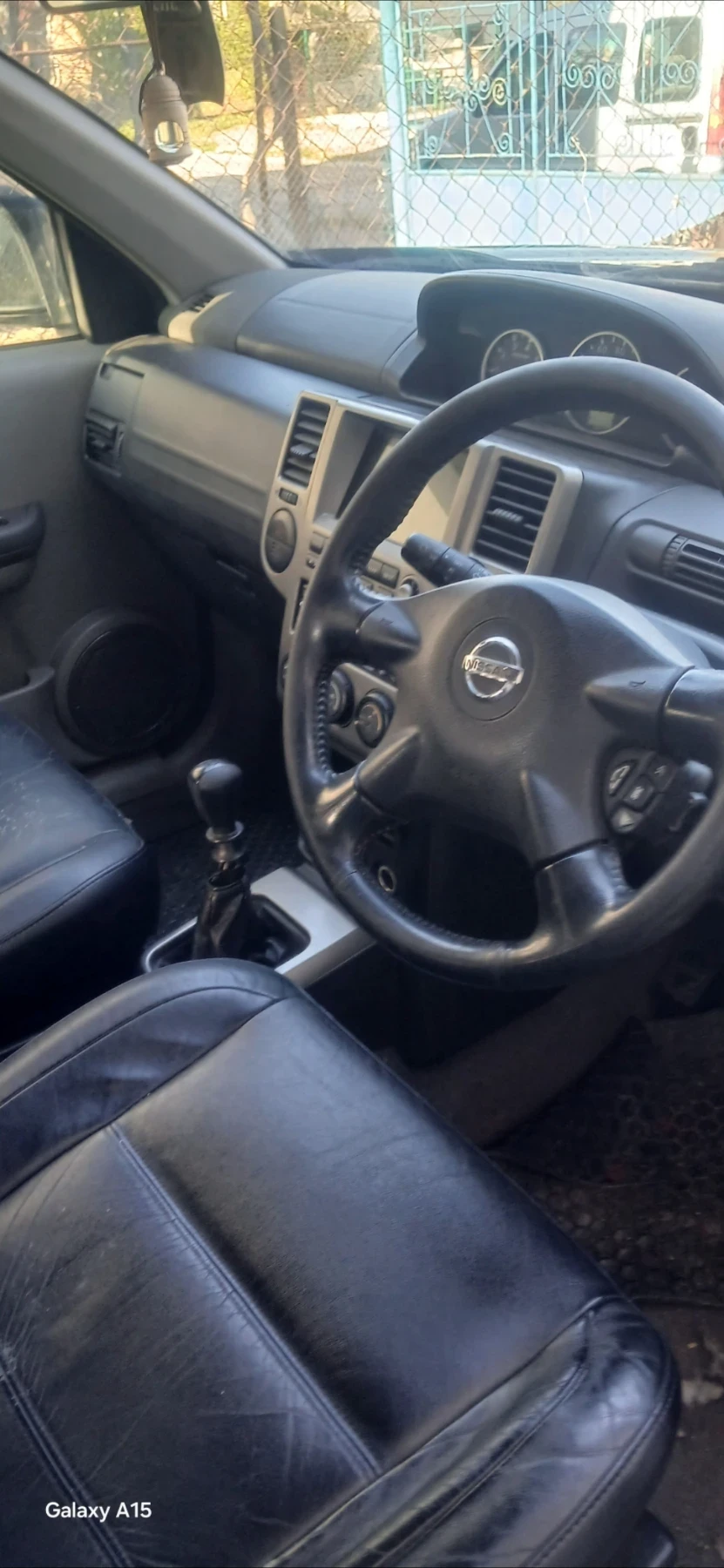 Nissan X-trail Джип , снимка 5 - Автомобили и джипове - 55382367