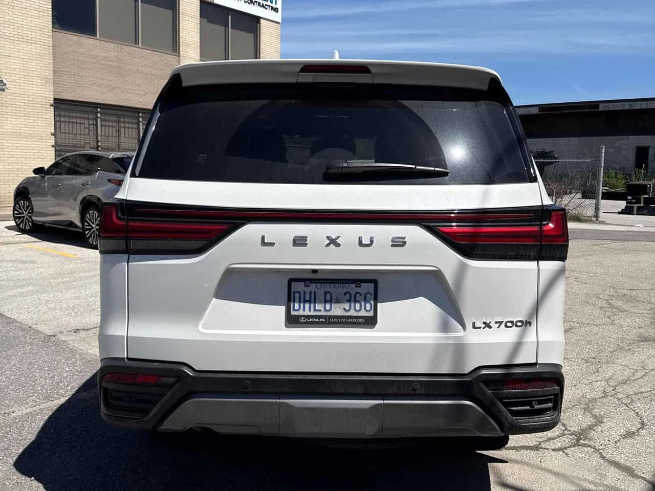 Lexus LX 700h / 360 / DIS / HUD / CARFAX  | Mobile.bg � ����������� 4