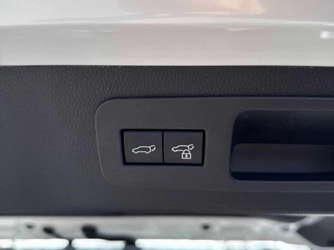 Lexus LX 700h / 360 / DIS / HUD / CARFAX  | Mobile.bg � ����������� 17