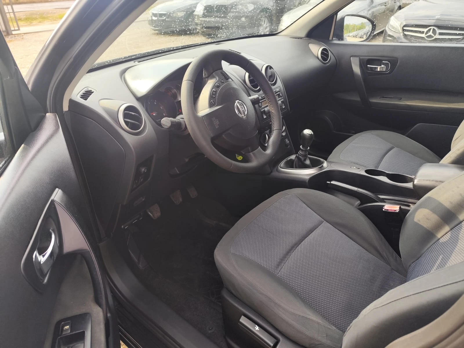 Nissan Qashqai 2.0 дизел Италия, снимка 10 - Автомобили и джипове - 55802649