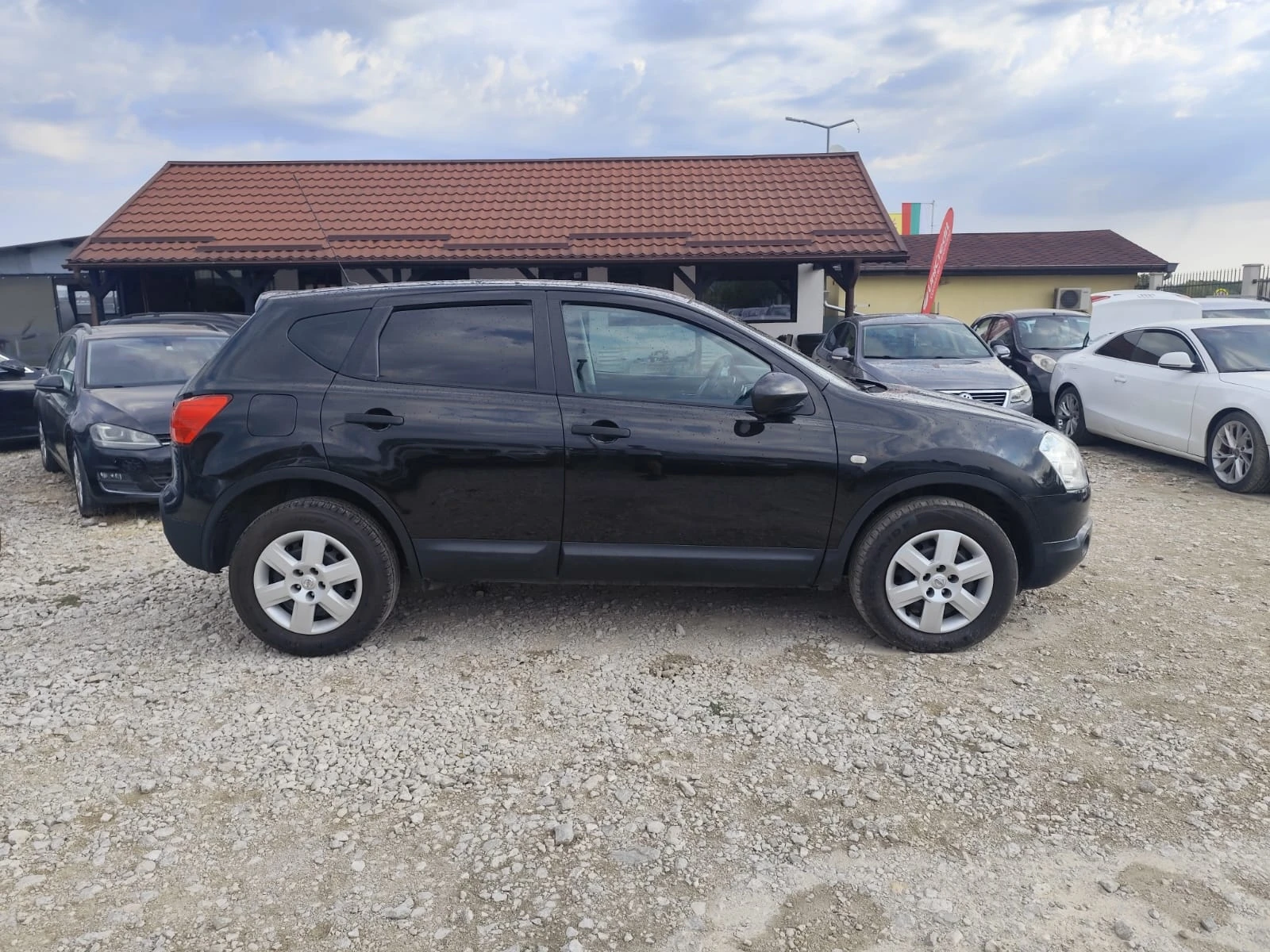 Nissan Qashqai 2.0 дизел Италия, снимка 4 - Автомобили и джипове - 55802649