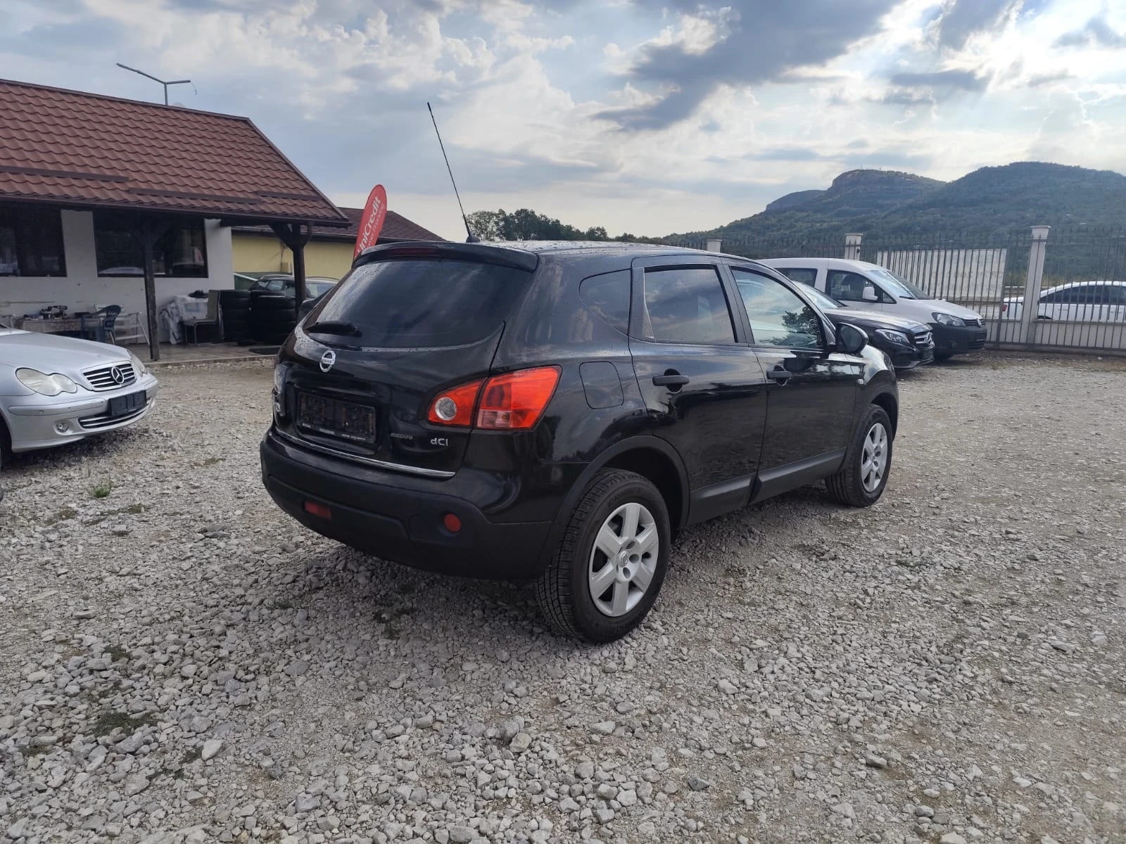 Nissan Qashqai 2.0 дизел Италия, снимка 5 - Автомобили и джипове - 55802649