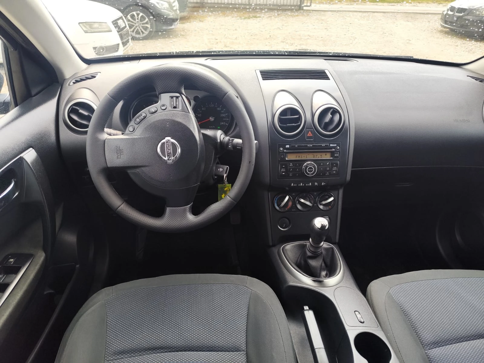 Nissan Qashqai 2.0 дизел Италия, снимка 9 - Автомобили и джипове - 55802649