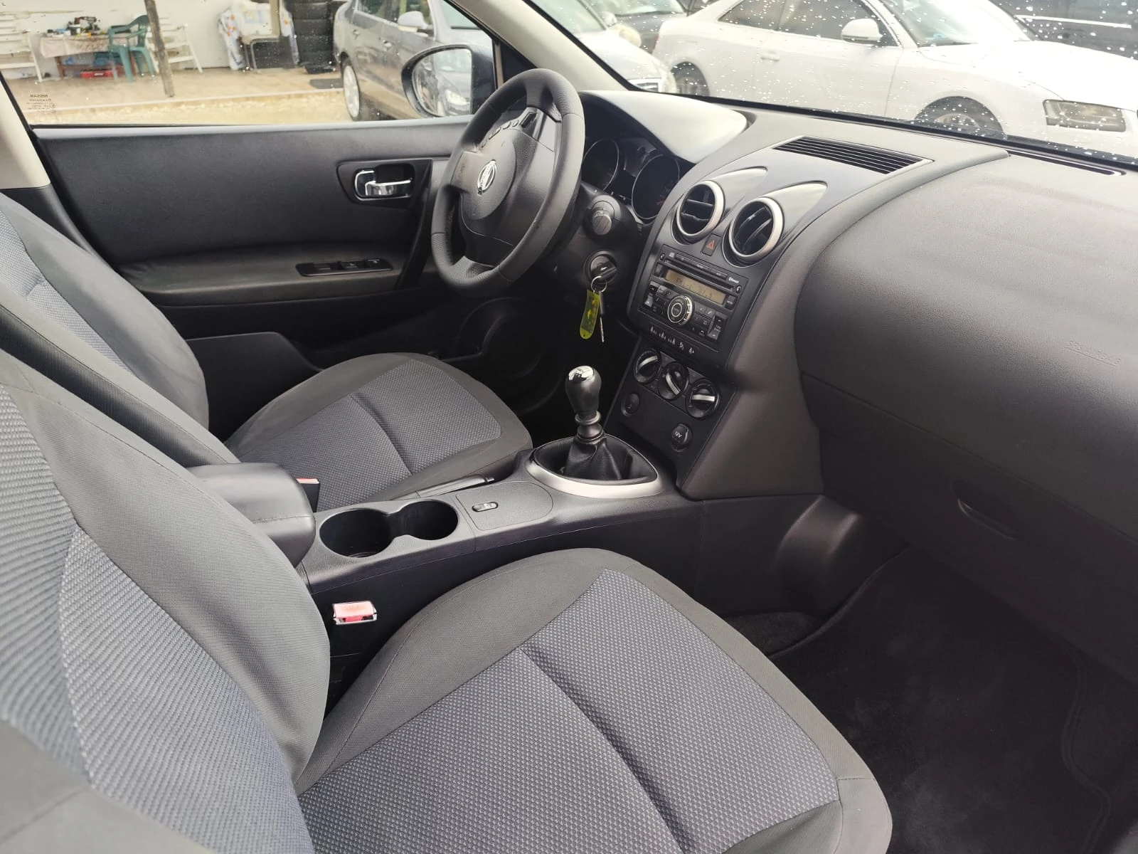 Nissan Qashqai 2.0 дизел Италия, снимка 11 - Автомобили и джипове - 55802649