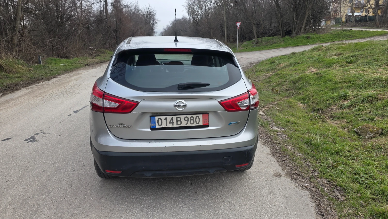 Nissan Qashqai 1.5dci, снимка 7 - Автомобили и джипове - 56728746
