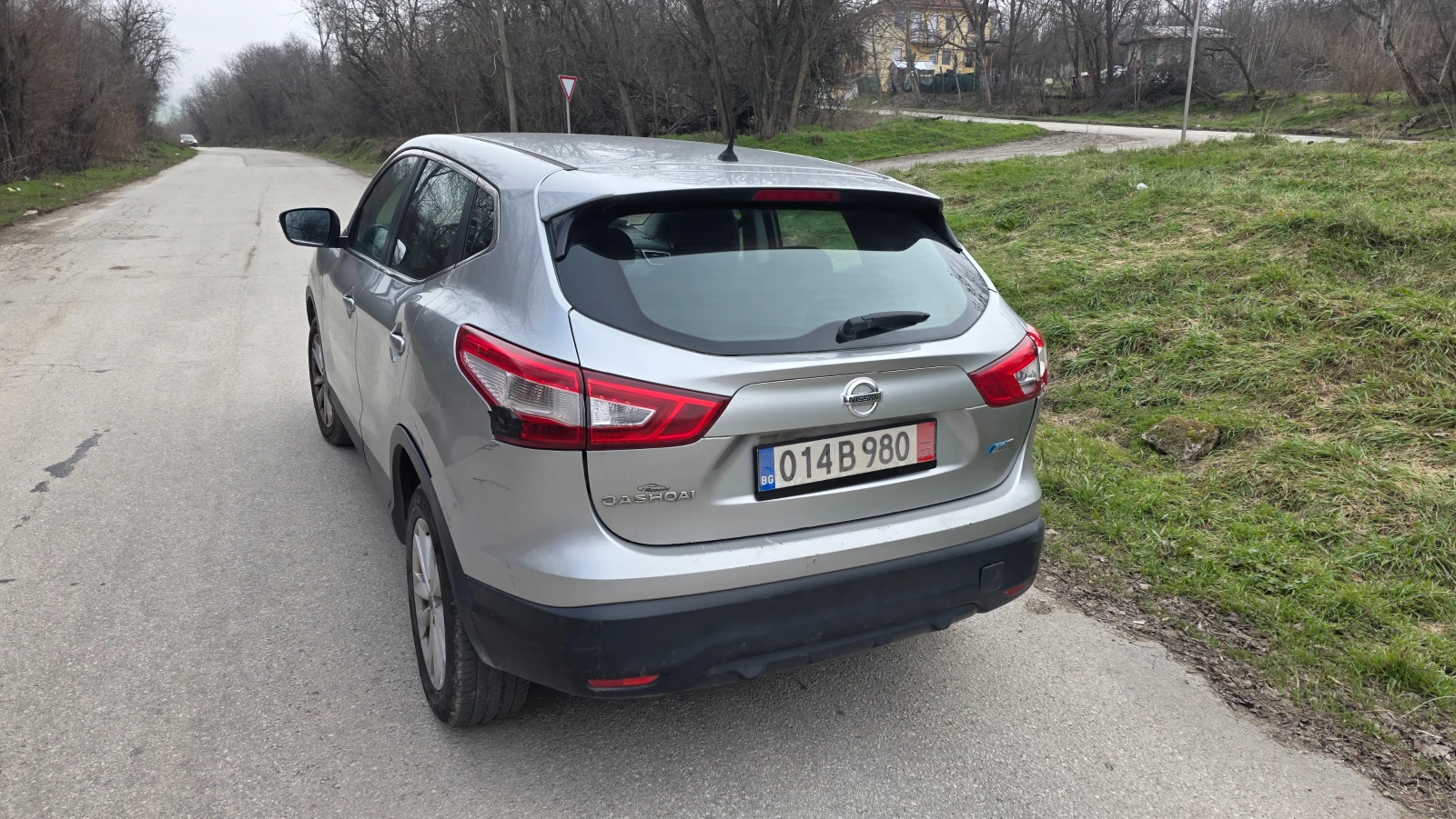 Nissan Qashqai 1.5dci, снимка 16 - Автомобили и джипове - 56728746