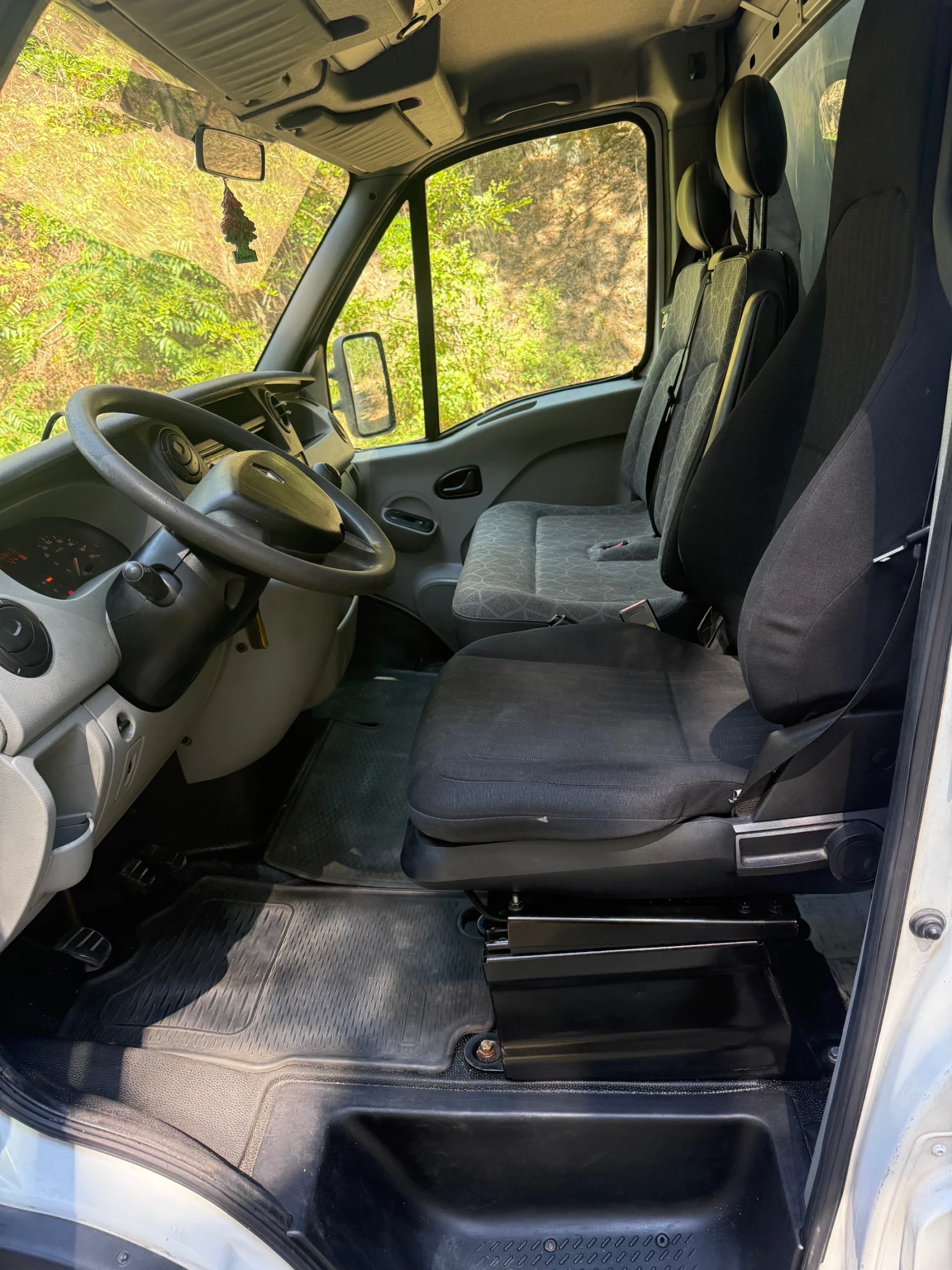 Renault Master 2.5DCI 120 klima - изображение 7