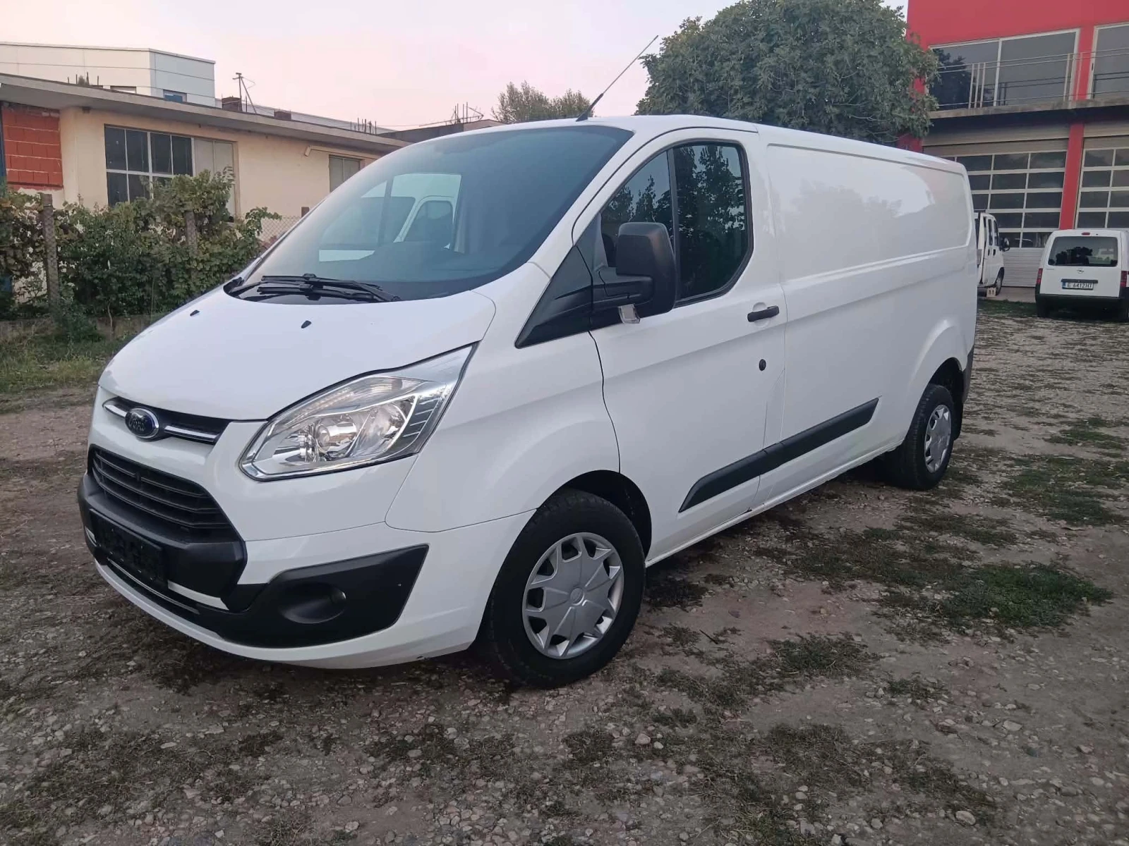 Ford Transit Custom 2.0, снимка 3 - Бусове и автобуси - 56081000