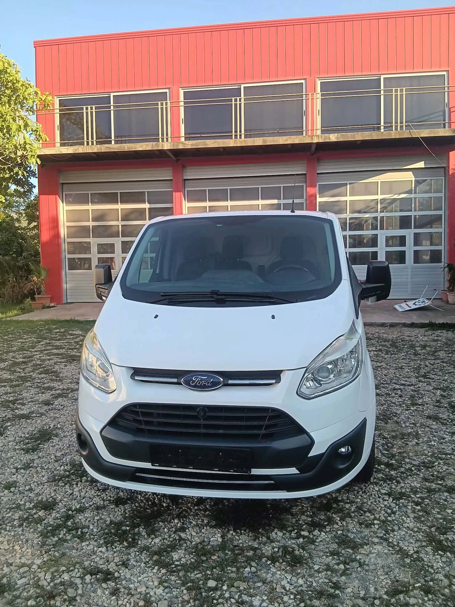 Ford Transit Custom 2.0, снимка 2 - Бусове и автобуси - 56081000