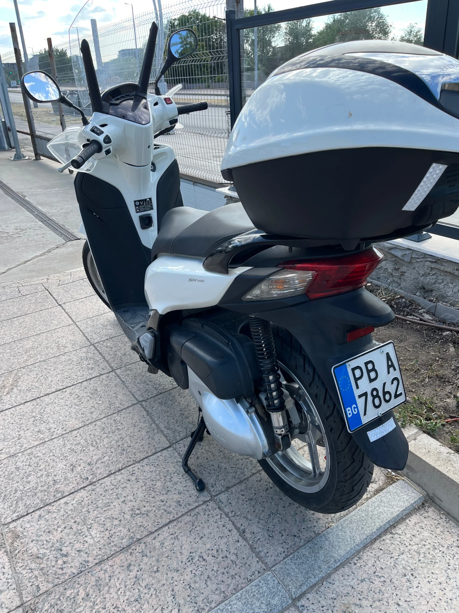 Honda Sh 300i - изображение 2