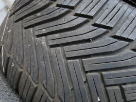 Гуми Зимни 215/60R16, снимка 4