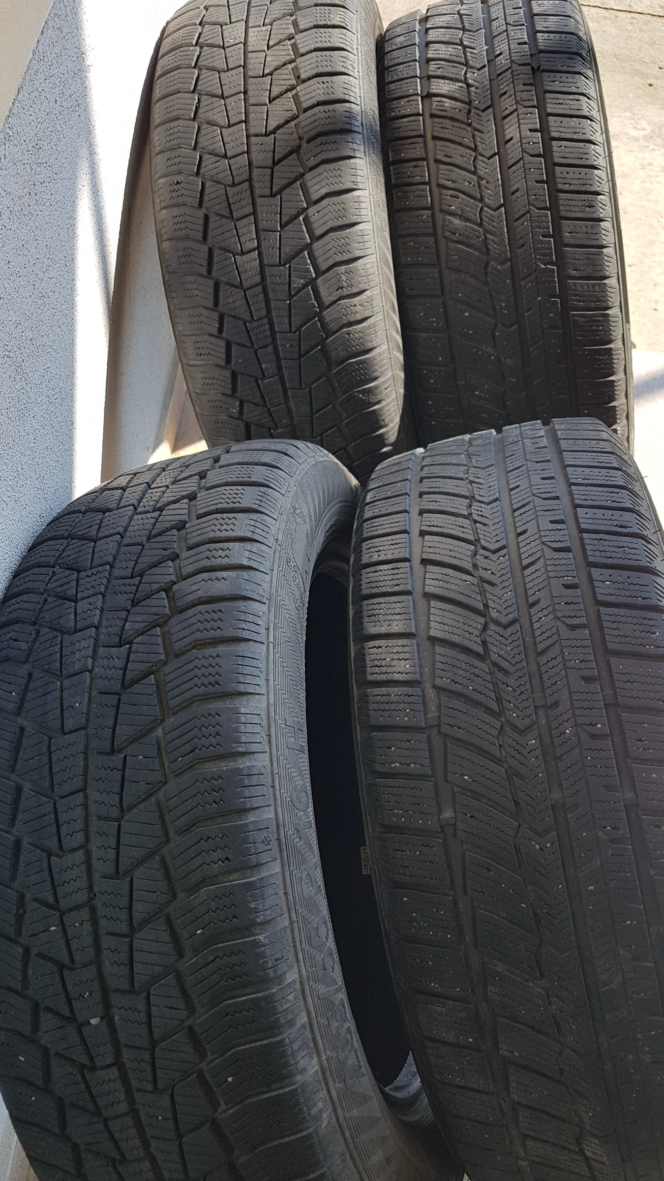 Гуми Зимни 205/55R16