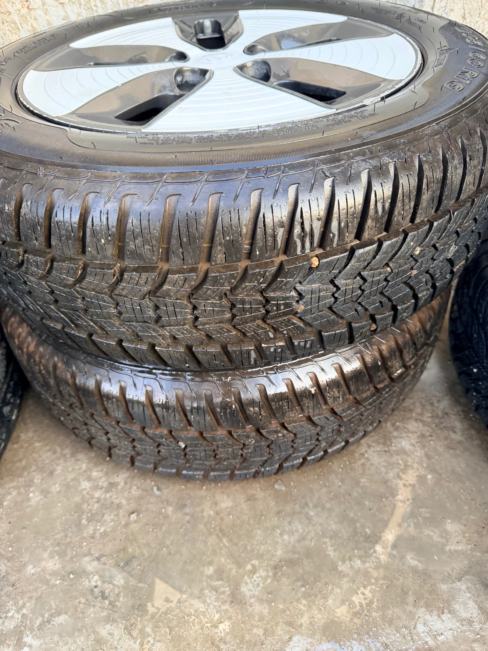 ���� � ������ 205/60R16 �� Kia Soul | Mobile.bg � ����������� 4
