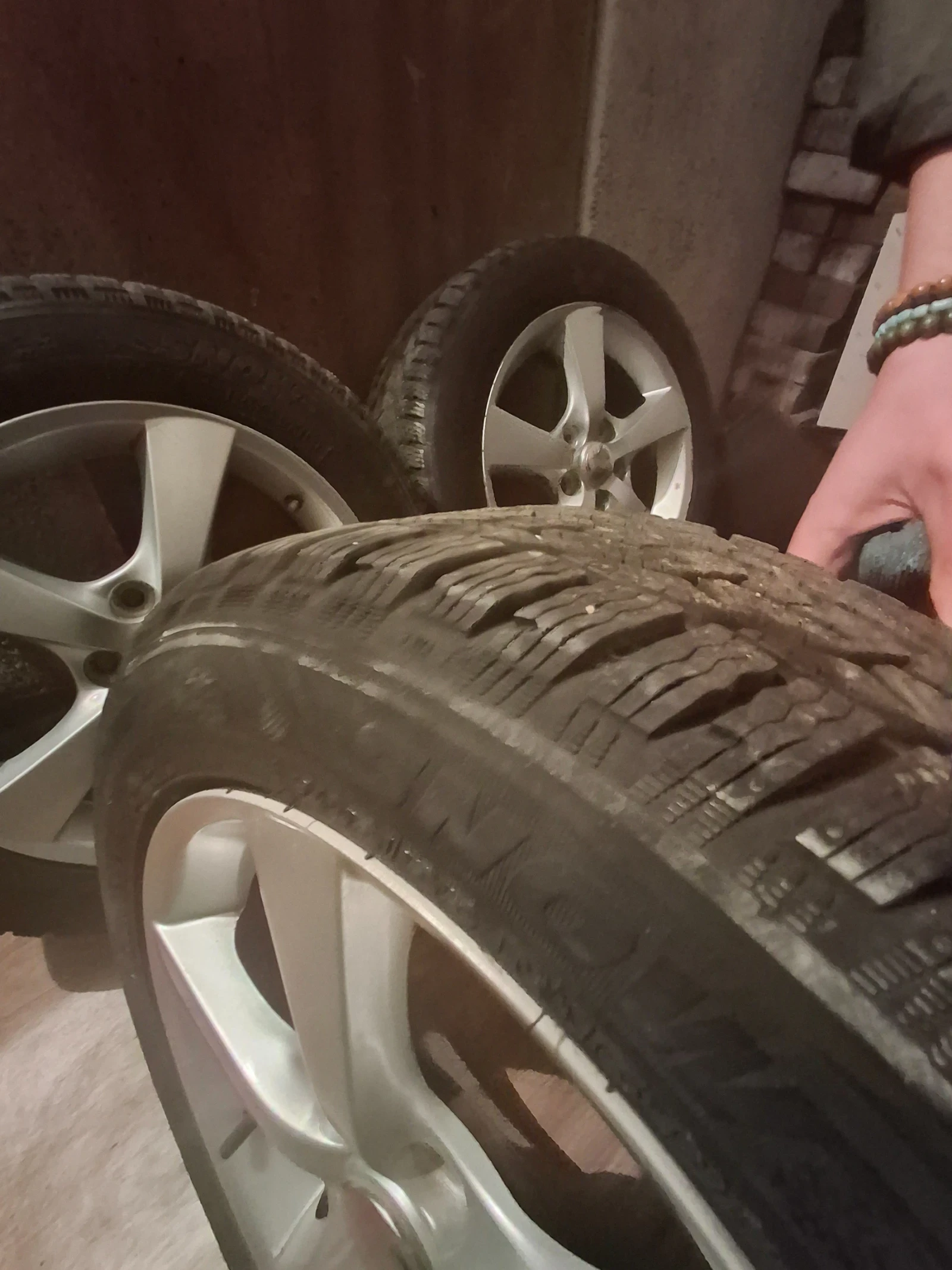 ���� � ������ 205/55R16 | Mobile.bg � ����������� 8