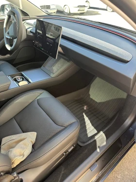 Tesla Model 3 highland (2024) Long Range, снимка 9