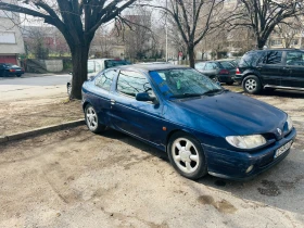 Renault Megane Coach, снимка 2