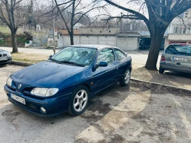Renault Megane Coach, снимка 1