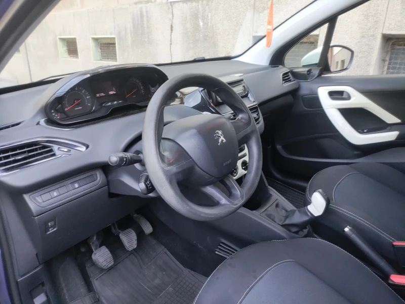 Peugeot 208 Like , снимка 8 - Автомобили и джипове - 47468521