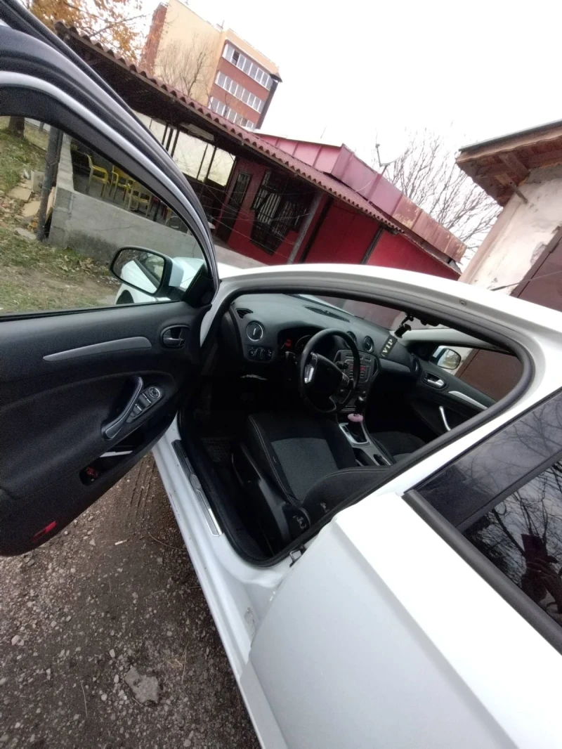 Ford Mondeo 2.0кубика 140 кс, снимка 10 - Автомобили и джипове - 48275604