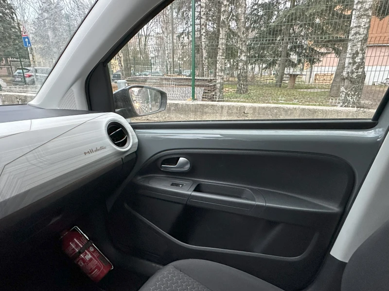 Seat Mii, снимка 9 - Автомобили и джипове - 49293628